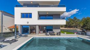 Villa Shaula by Villas Guide