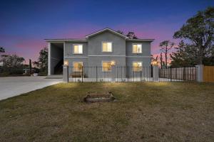 Panama City 3BR Canalfront Retreat Duplex