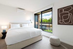 Sunny Modern Townhouse in Yarraville