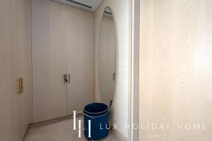 LUX Iconic Views at The Palm Tower Suite 7