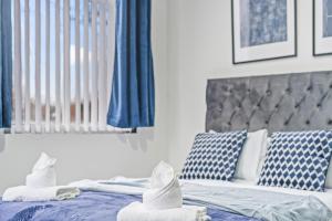 Latimer Flat 2 - Spacious 2-Bed Apt - Sleeps 7