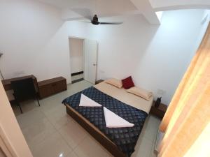 Cosy Penthouse Double Bedroom for get together