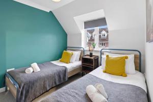 4-Bed Team House - City Access - 2x Parking - Wifi