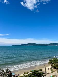 Meia Praia Pé na Areia - Vista Mar