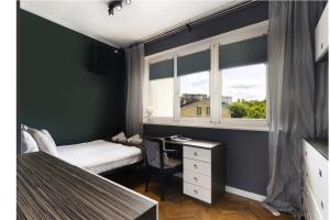 Manhattan Olive with parking by Elite Apartments