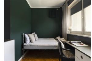 Manhattan Olive with parking by Elite Apartments