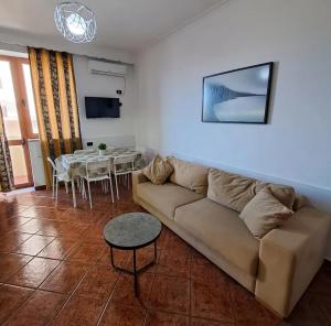 Seafront Two Bedrooms apartment near the Beach