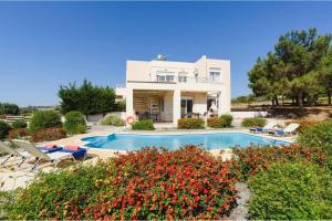 Villa Phoebe Gennadi