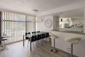 1BR Apartment Heated pool