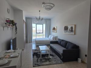 Skycourts - Well furnished Studio apartment