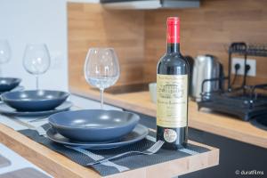 LObsidienne - Sauna & Spa Suite - Parking, Train Station