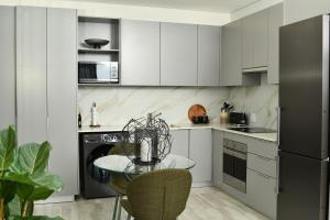 Apartment in Menlyn Maine, The Capital Trilogy