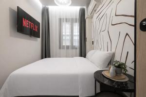 Papafi Color Path Apartments