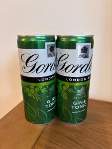 Cozy & Self Contained Garden Bungalow