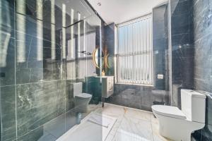 Latimer Flat 4 - Spacious 2-Bed Apt - Sleeps 6