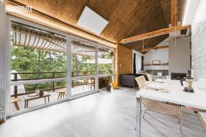 Cabin on the lake - privacy with an amazing atmosphere