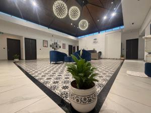 Hotel Kingdom Suites Near Elements Mall, Manyata Tech