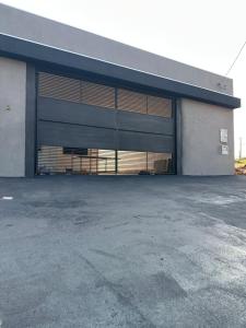 Casa completa acomoda até 10 hóspedes, 5 quartos, 4 camas casal e 2 solteiro