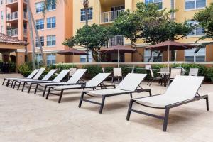 The Yacht Club at Aventura Miami 4404