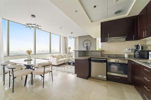 Silkhaus Vacation Homes 2BDR Heart of DIFC in Sky Gardens