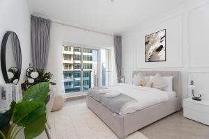 Gala Guests - Classic Opal Tower Suites Dubai Marina