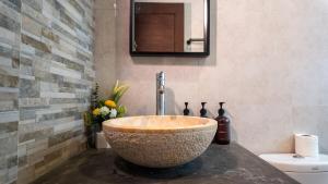 3-BR Private Villa with Pool - Central Seminyak