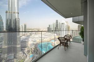 Luxury 4BR Apartment Burj Khalifa & Mall Views