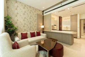 Premium Apartment with Private Balcony Pool