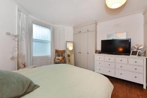 One Bedroom modern Flat in Grosvenor Avenue London