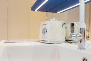 D-Nook Studio with Parking - Quiet Courtyard - Old Town