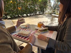 Be Your Home - Guest House Colors