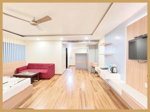 Sea Beach - Fully Air Hotel