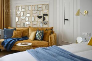 Astor Residence - Fragola Apartments