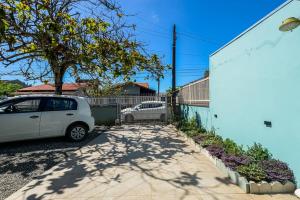 Recanto do Vô Bibi, pé na areia e no Beto Carreiro Word