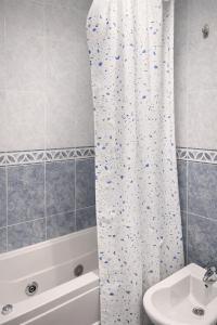 Holiday Apartment with Padel & Tennis