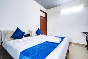 Hotel R Villa - Near Hauz Khas Fort