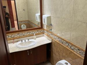 Mansión Lujosa con Piscina en manga