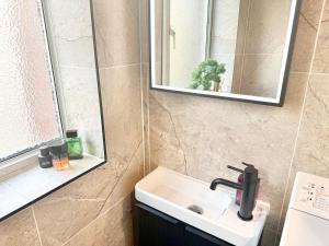 Newly Renovated apartment in Soho & Covent Garden