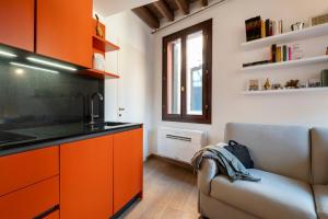 Contemporary Apartment in Venice FF