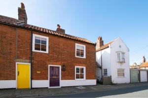 3 Bed in Southwold oc-stan
