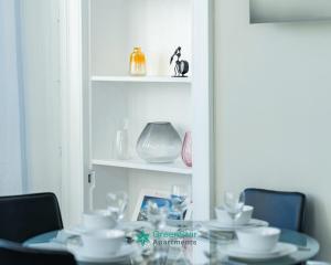 GreenStar Apartments - Short Walk AwayDundee City Centre - Next To Abertay University - Perfect For Your Short or Long Stays - Weekly & Monthly Offers For Your Longer Stays - CLICK FOR OPTIONS - 6 PROPERTIES AVAILABLE FROM 1 TO 3 BEDROOMS