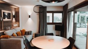 Chalet des Cerisiers - Luxe et Parking à Courchevel le Praz