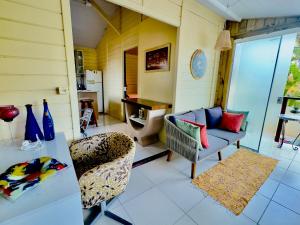 Casa para até 4 pessoas á 5 minutos da praia entre o Campeche e a Joaquina