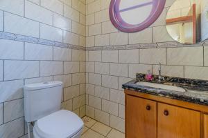 Casa com Piscina e Churrasqueira No Campeche