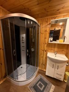 У Віти номер 5