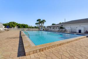 Steps to Beach Oceanfront with Panoramic Gulf Views