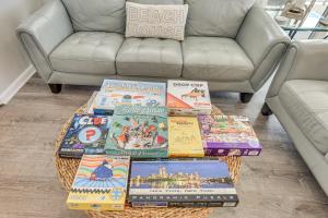 Steps to Beach Oceanfront with Panoramic Gulf Views