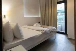 Modern Apartment In The Heart Of Thessaloniki