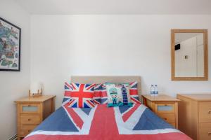4-bedroom flat near BigBen,Parliament & London Eye