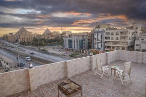 Cozy Rooftop by the Pyramids